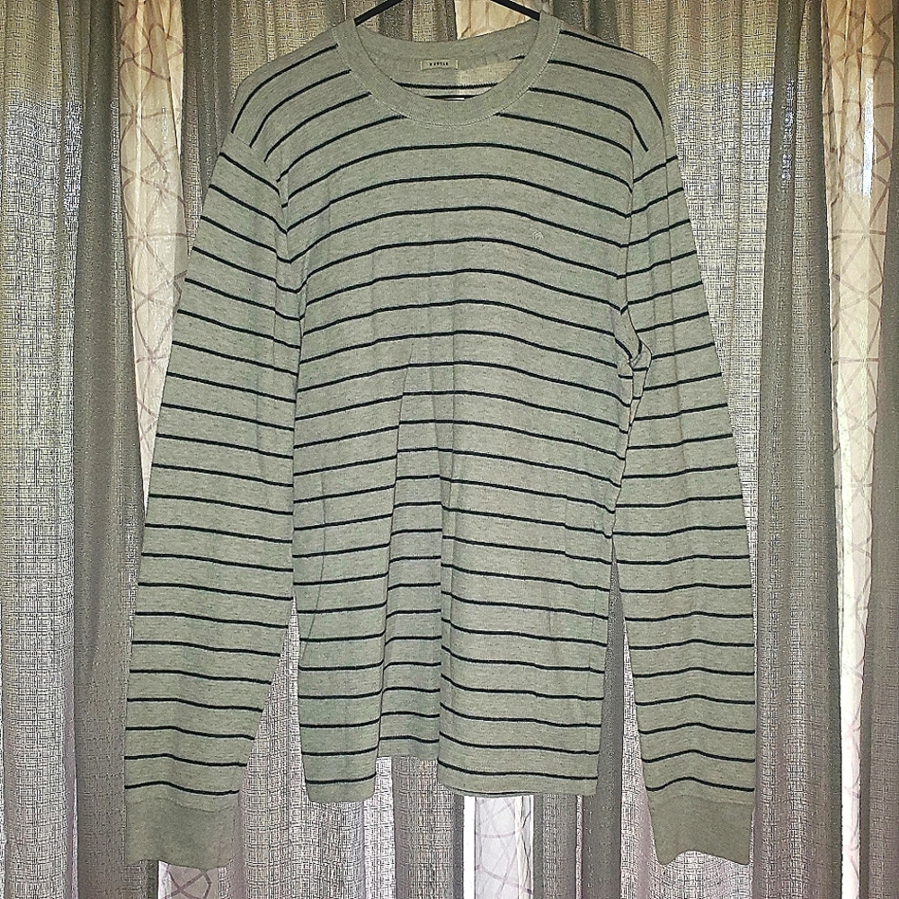 ✌️Abercrombie & Fitch Thermal/Sweater